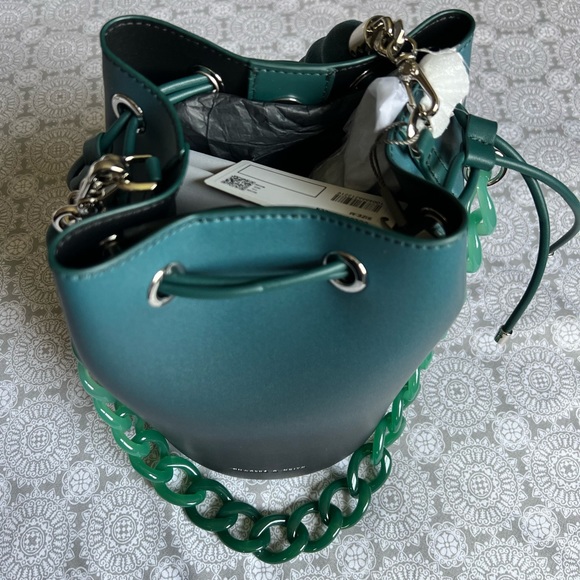 Charles and Keith Lana Bucket Bag - Green, Medium Bag- Brand New - Picture 5 of 7